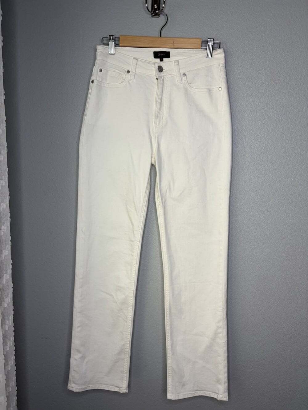 Quince Women Bella Stretch Straight Jeans White 28" /30"